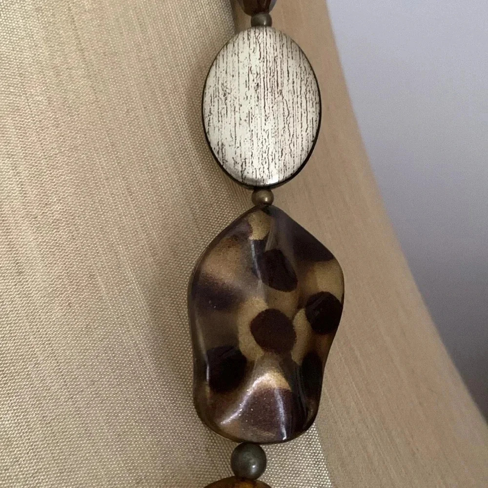 Necklace - Picture 2 of 4